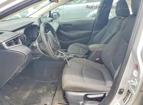 5YFEPMAE4NP369704 2022 TOYOTA COROLLA Silver Vista interior delantera