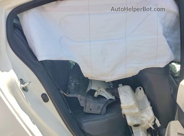 5YFEPMAE6MP158860 2021 TOYOTA COROLLA White უკანა სავარძლების ხედი