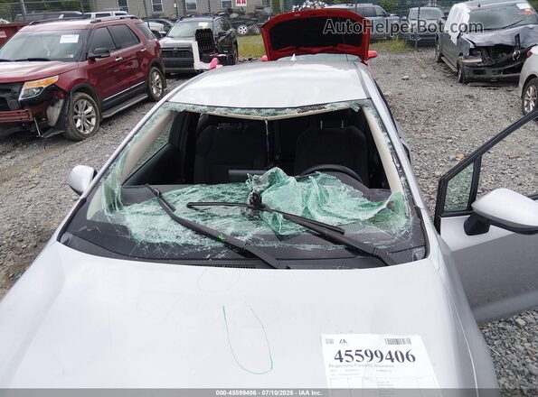 5YFEPMAE6NP287635 2022 TOYOTA COROLLA Silver Front view