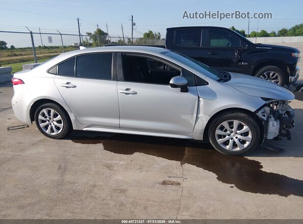 5YFEPMAE7MP171844 2021 TOYOTA COROLLA Silver Вид задньої частини салону