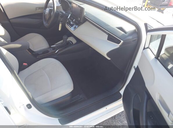 5YFEPMAE7NP296201 2022 TOYOTA COROLLA White Սալոնի դիմացի տեսք