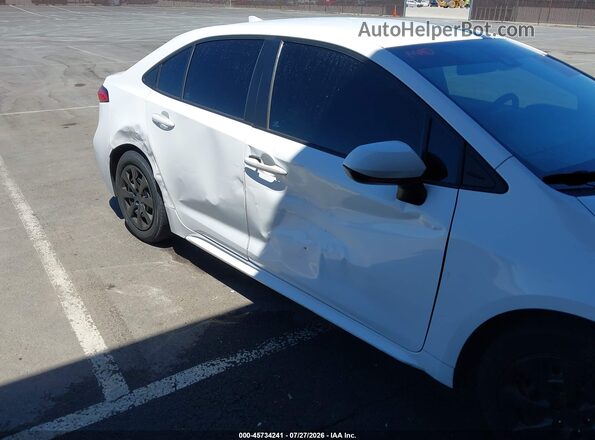 5YFEPMAE7NP308668 2022 TOYOTA COROLLA White Դիմացի տեսք