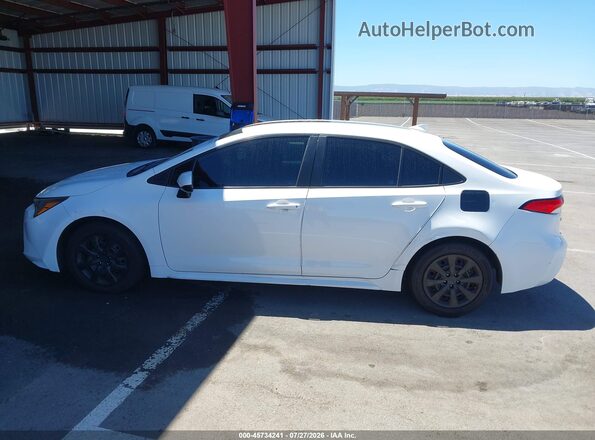 5YFEPMAE7NP308668 2022 TOYOTA COROLLA White Սալոնի 360 աստիճան տեսք