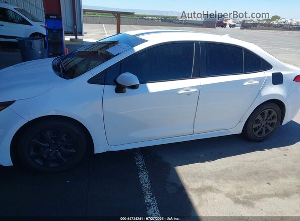 5YFEPMAE7NP308668 2022 TOYOTA COROLLA White 