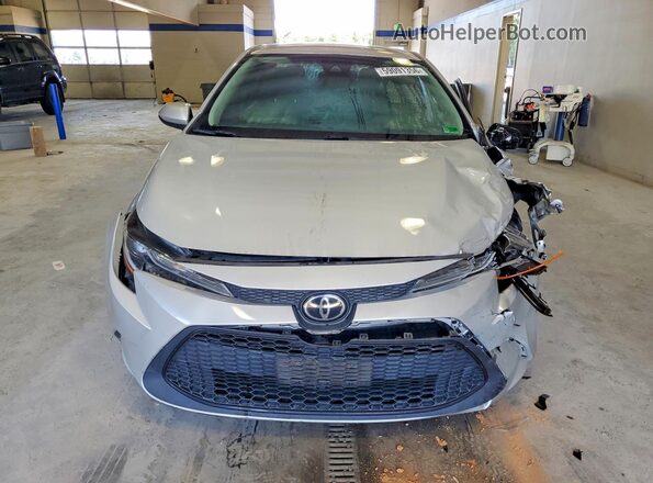 5YFEPMAE8NP291928 2022 TOYOTA COROLLA Silver Vista frontal