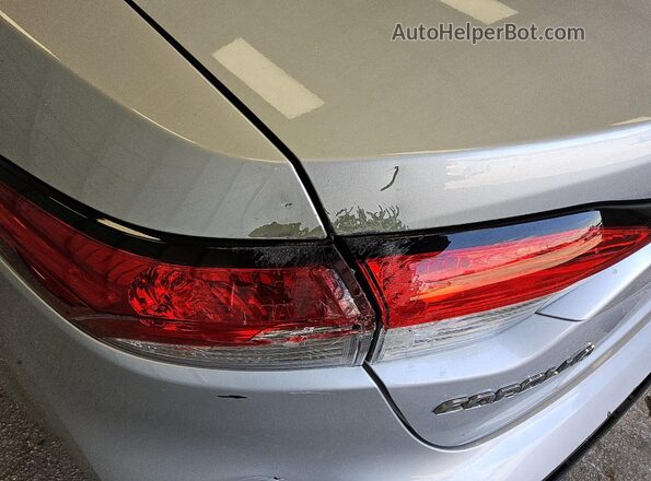 5YFEPMAE8NP390751 2022 TOYOTA COROLLA Silver 