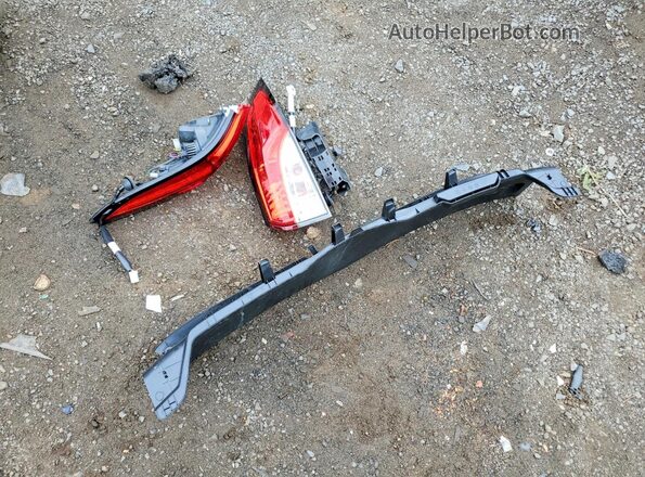 5YFEPMAE9MP253817 2021 TOYOTA COROLLA Silver ძრავის განყოფილების ხედი