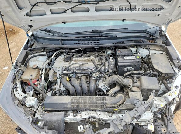 5YFEPMAE9NP304749 2022 TOYOTA COROLLA White Rear interior view