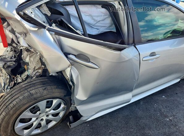 5YFEPMAEXMP156707 2021 TOYOTA COROLLA Silver Հետևի նստատեղերի տեսք