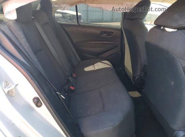 5YFEPMAEXNP273897 2022 TOYOTA COROLLA Silver Rear seats view
