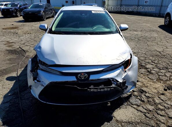 5YFEPMAEXNP273897 2022 TOYOTA COROLLA Silver Front view