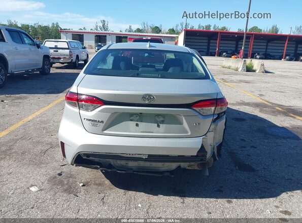 5YFEPMAEXNP385258 2022 TOYOTA COROLLA Silver 