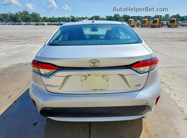 5YFEPRAE4LP037059 2020 TOYOTA COROLLA Silver Вид ззаду