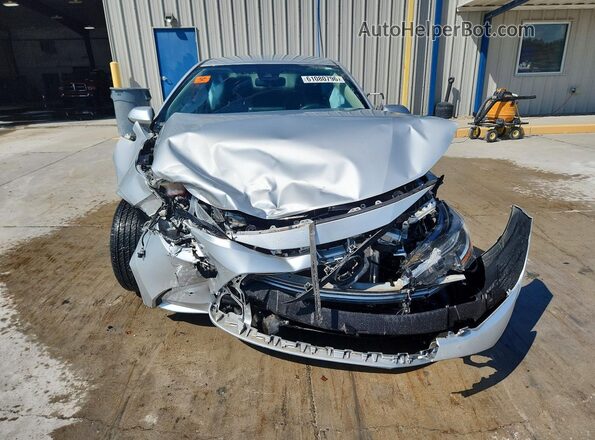 5YFEPRAE4LP037059 2020 TOYOTA COROLLA Silver Вид спереду
