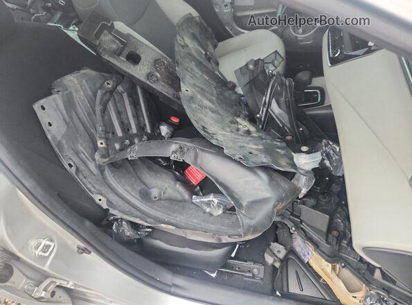5YFEPRAE7LP086093 2020 TOYOTA COROLLA Silver ძრავის განყოფილების ხედი