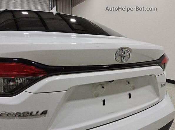 5YFFPMAE0NP349230 2022 TOYOTA COROLLA White 
