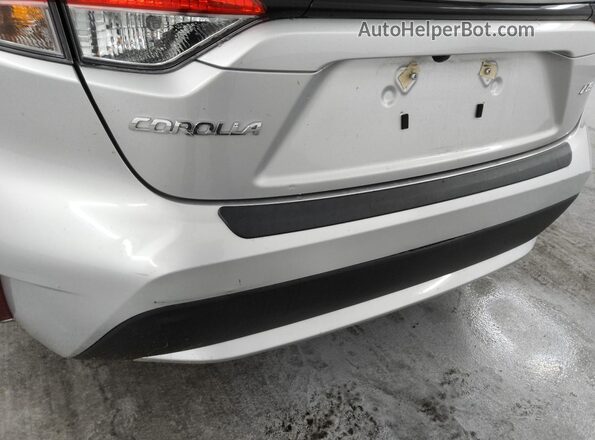 5YFHPMAE1MP152963 2021 TOYOTA COROLLA Silver 