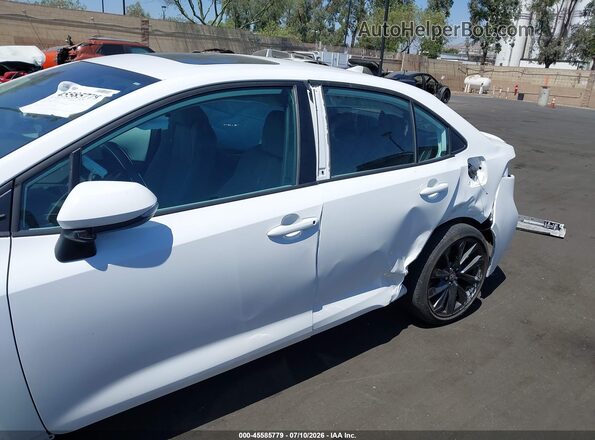 5YFP4MCE0RP203717 2024 TOYOTA COROLLA White Widok z przodu
