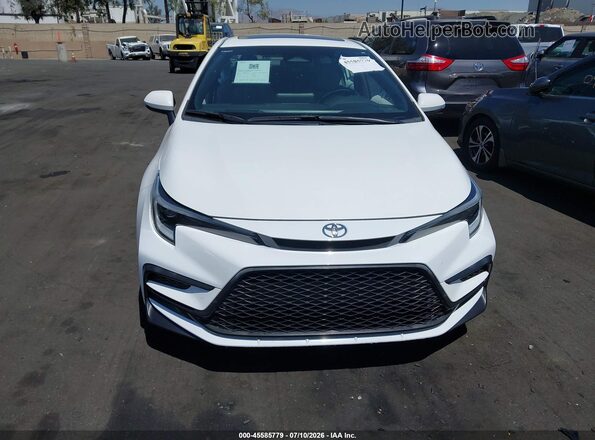 5YFP4MCE0RP203717 2024 TOYOTA COROLLA White Widok wnętrza z tyłu