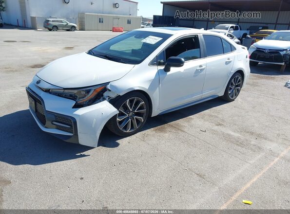 5YFP4MCE8MP085425 2021 TOYOTA COROLLA White Vista tres cuartos delantera izquierda