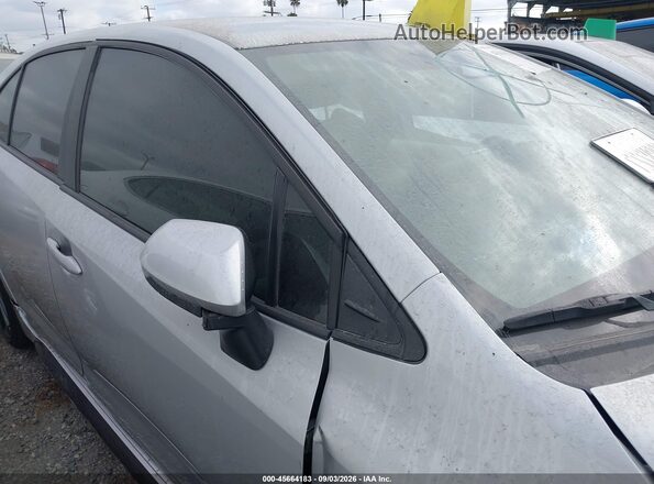 5YFS4MCE0RP213450 2024 TOYOTA COROLLA Silver Սալոնի 360 աստիճան տեսք