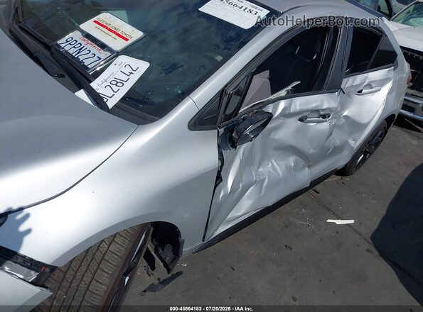 5YFS4MCE0RP213450 2024 TOYOTA COROLLA Silver Դիմացի տեսք