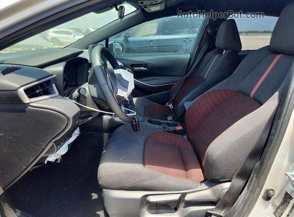 5YFS4MCE3RP211174 2024 TOYOTA COROLLA Silver Սալոնի դիմացի տեսք