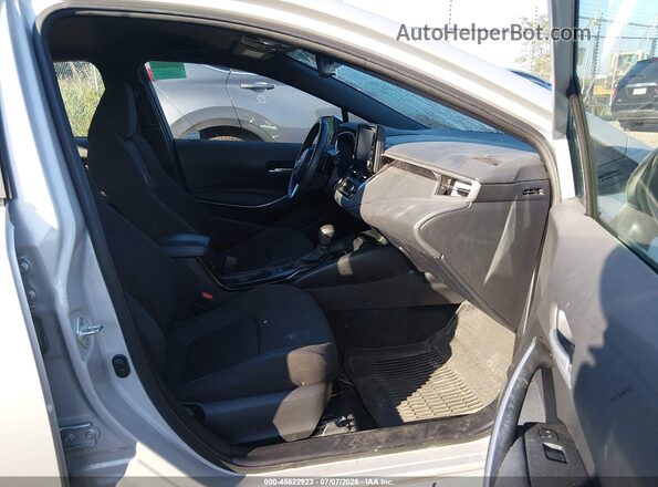 5YFS4MCE7NP127319 2022 TOYOTA COROLLA Silver Սալոնի դիմացի տեսք
