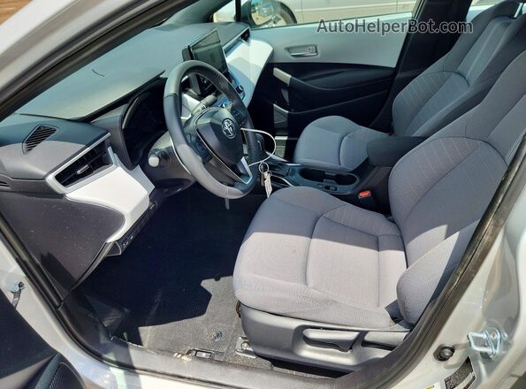 5YFS4MCE9TP267806 2026 TOYOTA COROLLA Silver Front interior view