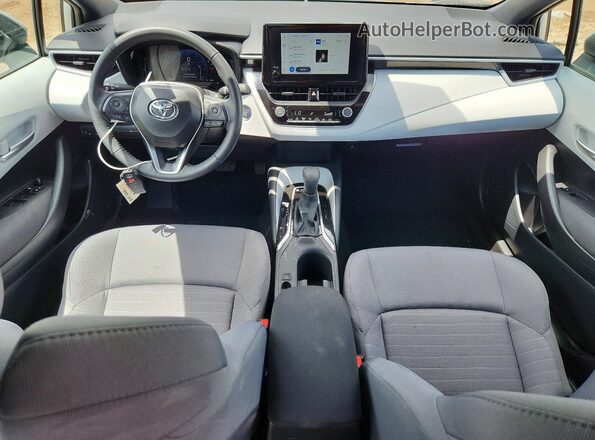 5YFS4MCE9TP267806 2026 TOYOTA COROLLA Silver Dashboard view