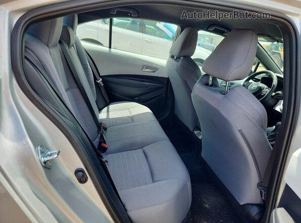 5YFS4MCE9TP267806 2026 TOYOTA COROLLA Silver Rear seats view