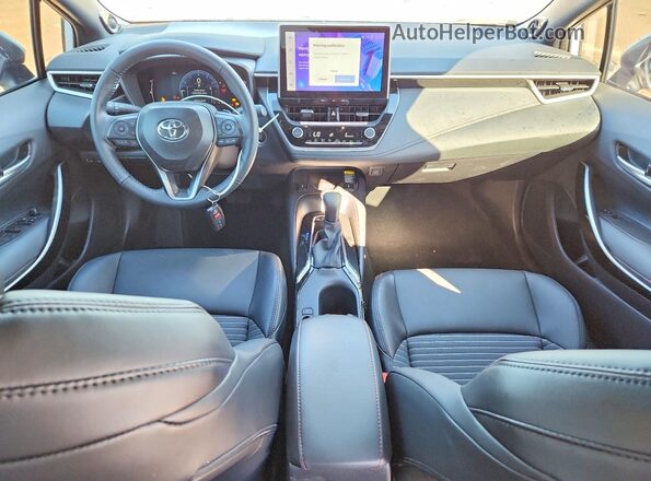 5YFT4MCE3SP233315 2025 TOYOTA COROLLA White Widok deski rozdzielczej