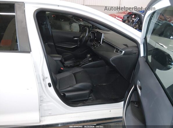5YFT4MCE7NP112730 2022 TOYOTA COROLLA Белый Вид салона спереди