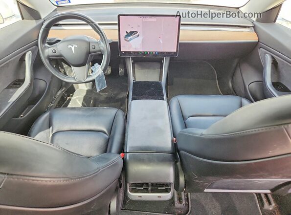 5YJ3E1EA0JF076830 2018 TESLA MODEL Белый Вид панели приборов