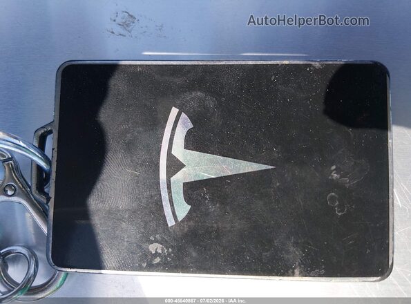 5YJ3E1EA0LF634775 2020 TESLA MODEL 3 Белый Вид панели приборов