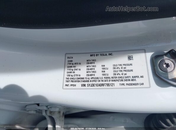5YJ3E1EA0RF795121 2024 TESLA MODEL 3 White Շարժիչի բաժամունքի տեսք