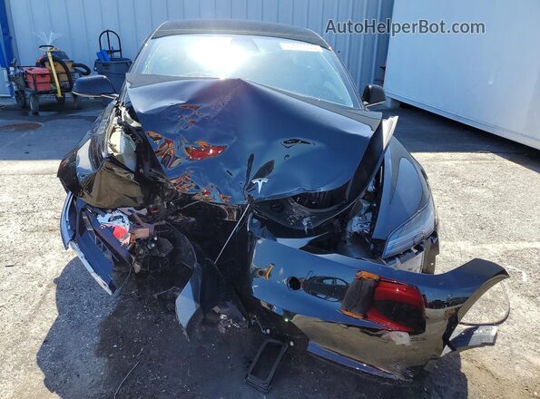 5YJ3E1EA0SF069748 2025 TESLA MODEL Black Widok z przodu