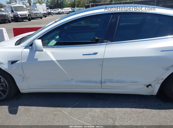 5YJ3E1EA1KF302049 2019 TESLA MODEL 3 White Vista interior de 360 grados