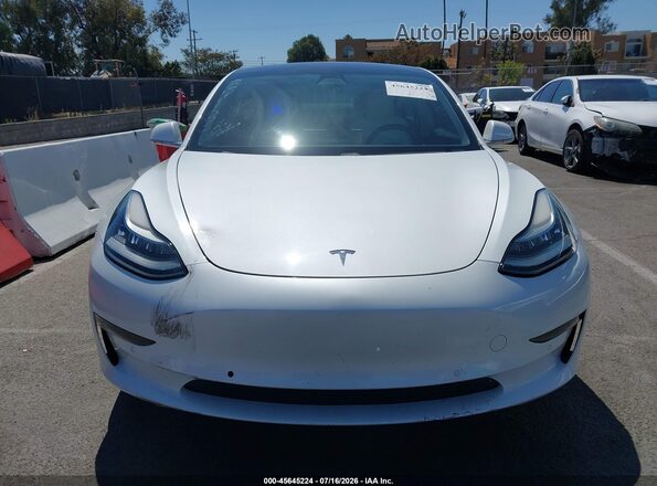5YJ3E1EA1KF302049 2019 TESLA MODEL 3 White Vista del cuadro de instrumentos