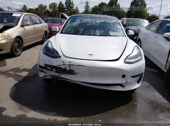 5YJ3E1EA1NF320264 2022 TESLA MODEL 3 White უკანა სალონის ხედი