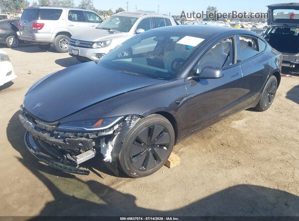 5YJ3E1EA1RF771264 2024 TESLA MODEL 3 Черный Передняя левая четверть