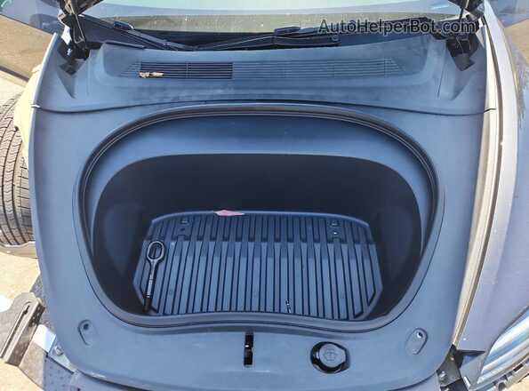 5YJ3E1EA1SF025239 2025 TESLA MODEL Charcoal Սալոնի հետևի տեսք