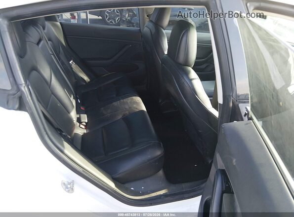 5YJ3E1EA2JF053002 2018 TESLA MODEL 3 White VIN կոդի պիտակի տեսք