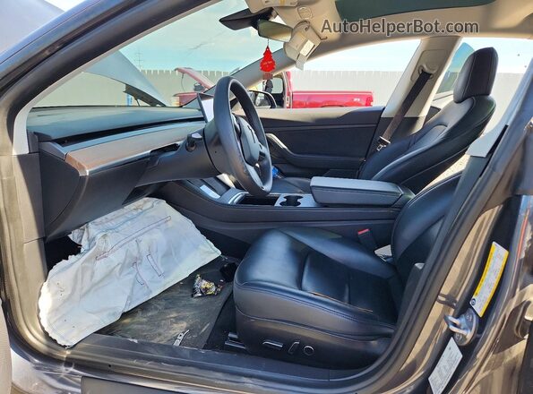 5YJ3E1EA2MF907331 2021 TESLA MODEL Gray Front interior view