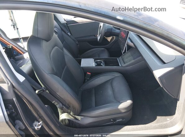 5YJ3E1EA2RF742968 2024 TESLA MODEL 3 Gray Front interior view