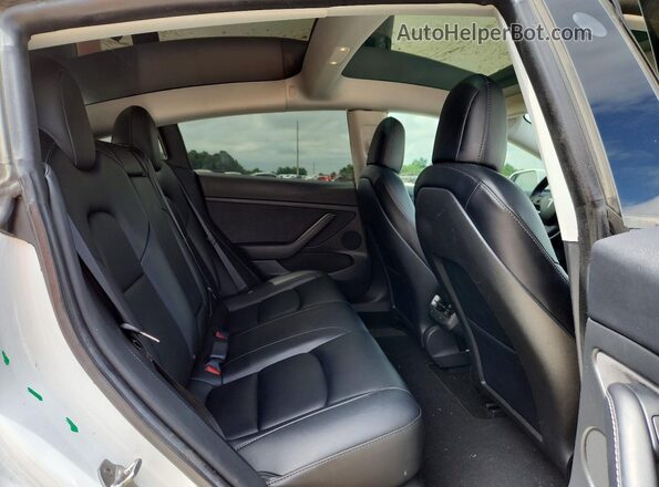 5YJ3E1EA3MF017274 2021 TESLA MODEL White უკანა სავარძლების ხედი