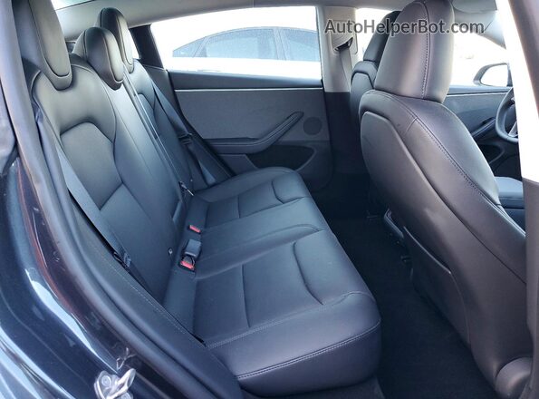 5YJ3E1EA3RF744129 2024 TESLA MODEL Gray უკანა სავარძლების ხედი