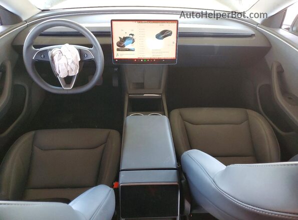 5YJ3E1EA3SF894232 2025 TESLA MODEL Gray Вид панелі приладів