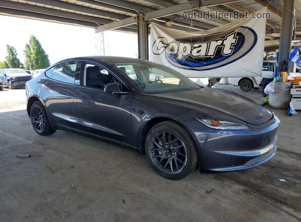 5YJ3E1EA3SF894232 2025 TESLA MODEL Gray Передня права чверть