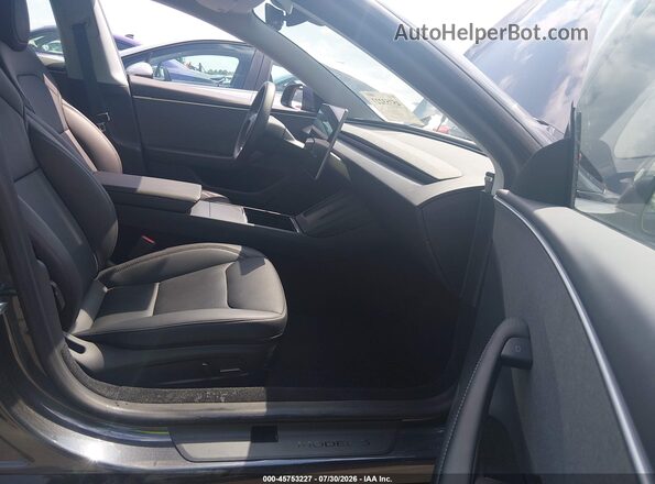 5YJ3E1EA3SF953232 2025 TESLA MODEL 3 Dark Blue Widok wnętrza z przodu